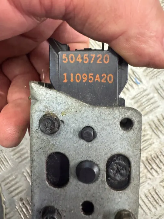 Actionneur de Verrou Central Jeep OE OEM 5045720 XJ image 4