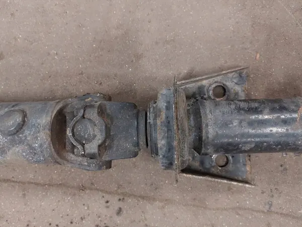 Bakre drivaxel Mercedes W163 ML 270 CDI A1634101202 image 4