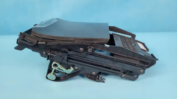 Bac de console centrale BMW X6 G06 OEM 5A34FE9 image 6