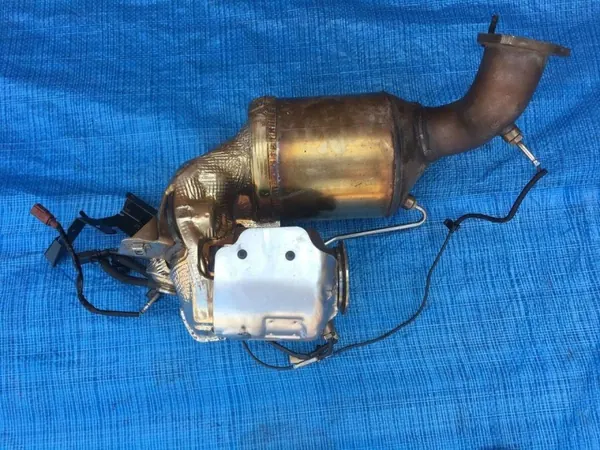 Catalyseur DPF Audi 4M0131765J pour moteur 3.0 TDI image 5