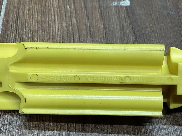 Manga de abertura de combustível Land Rover/Jaguar 9X23-17B076-AB image 6