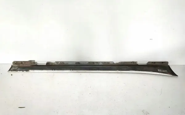 Protège-bas de seuil gauche OEM 7287827 BMW Série 1 F20 image 4