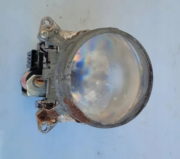 Lente de Faro BMW E92 OEM - Estado Usado image 2