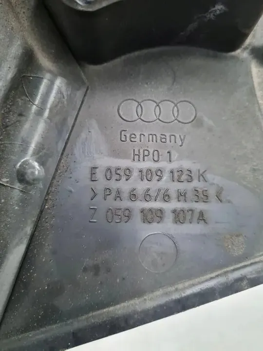 Capa da correia de distribuição AUDI A6 AVANT 2.5L diesel E059109123K image 1