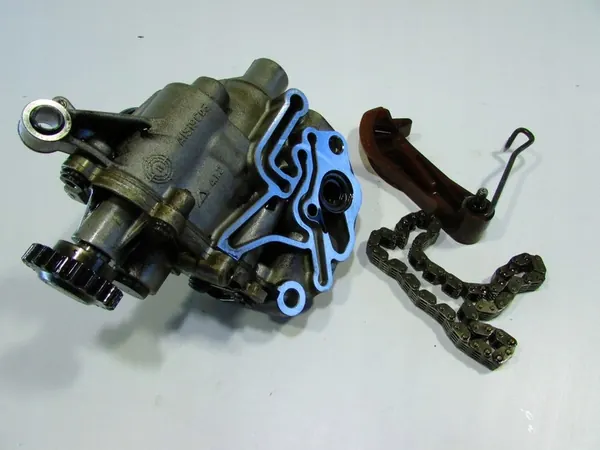 Olje pump Seat Exeo 2.0 TFSI Audi A4 B7 image 4