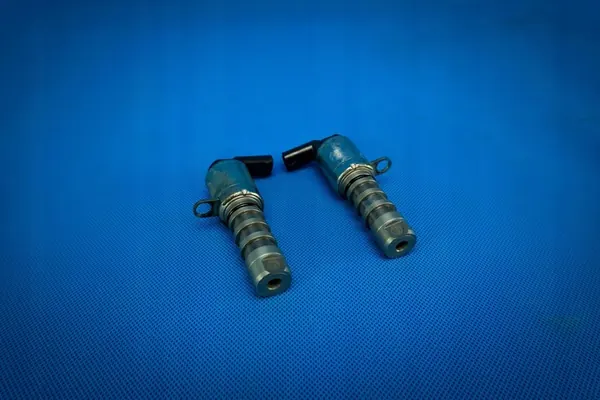 Válvula de controle do eixo de comando Audi S4 A6 A7 A8 06E109257N image 2