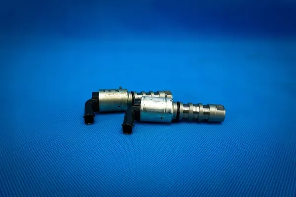 Válvula de controle do eixo de comando Audi S4 A6 A7 A8 06E109257N image 3