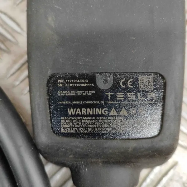 Tesla Model Y batteriladdningskabel OEM 145544010D image 6