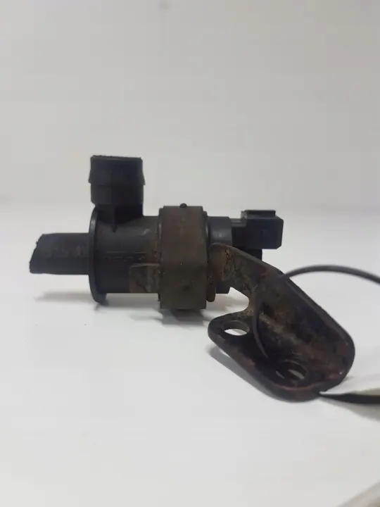 Solenoidiventtiili OEM 13110331 Opel Astra J GTC:lle image 2