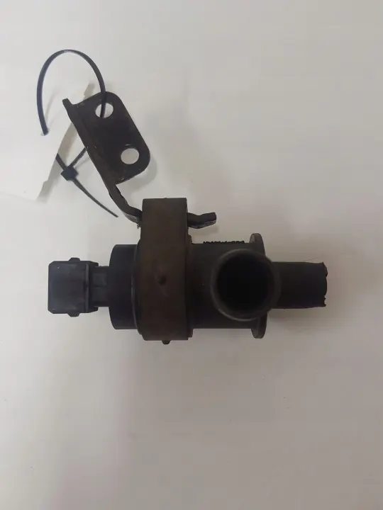Solenoidiventtiili OEM 13110331 Opel Astra J GTC:lle image 3