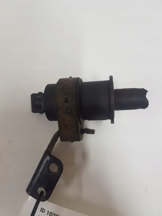 Solenoidiventtiili OEM 13110331 Opel Astra J GTC:lle image 4