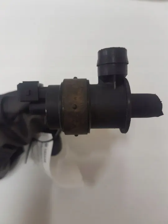 Solenoidiventtiili OEM 13110331 Opel Astra J GTC:lle image 5