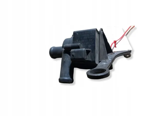 Manguera de bomba de agua Audi A5 8T 3.0 OEM 059121012 image 3