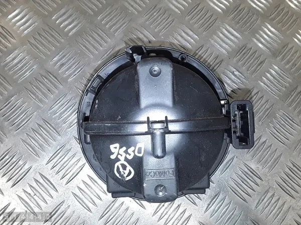 Ventilador Calefactor Volvo OEM K6879 - Usado image 3