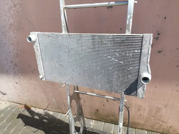 Vattenkylare BMW 5 6 F10 F11 F18 F06 F07 2.0 3.0 2010- image 3