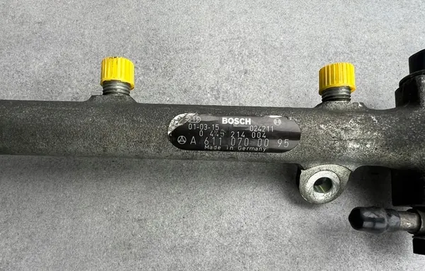 Brandstofrail Mercedes W210 2.2 CDI OEM 0445214004 image 3