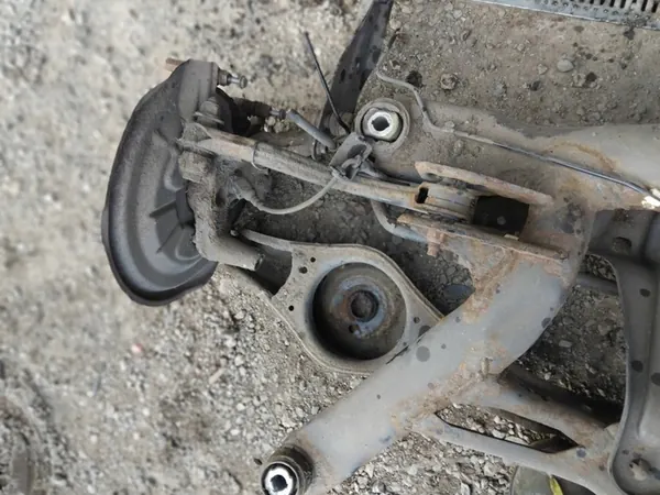 Trave di Sospensione Posteriore 4x4 Superb II Octavia II 2.0 TDI image 4