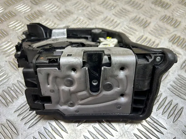 Rechte Vordertürschloss 4 PIN BMW X5 F15 2015 OEM 7281934 image 3