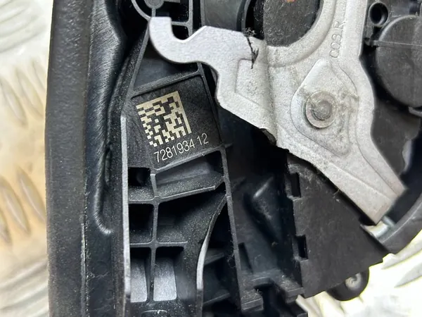 Rechte Vordertürschloss 4 PIN BMW X5 F15 2015 OEM 7281934 image 6