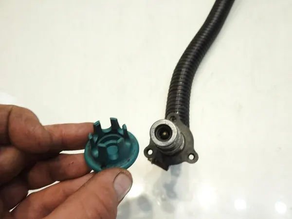 Tuyau de ventilation CNG Mercedes W245 B180 1.7 A1694700165 image 6