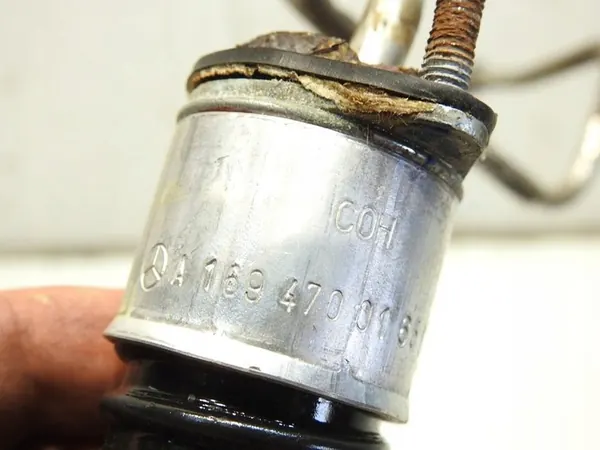 Tuyau de ventilation CNG Mercedes W245 B180 1.7 A1694700165 image 7