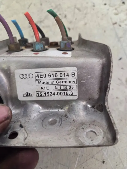 Soupape de suspension Audi OE 4E0616014B - Occasion image 3
