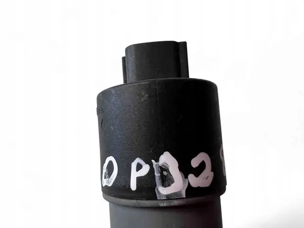 Ruitensproeierpomp Toyota Yaris III 2011-2017 image 3