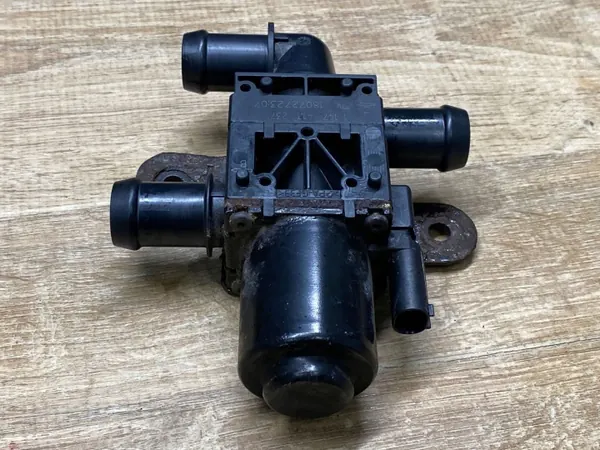 Kylvätskevärmare OEM 1147412237 för Range Rover image 3
