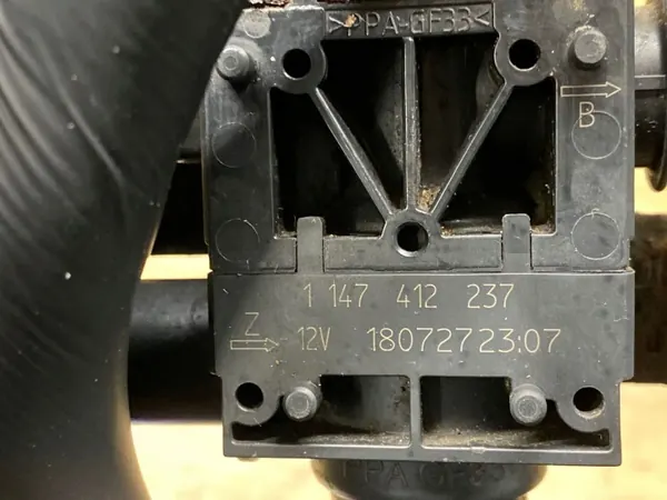 Kylvätskevärmare OEM 1147412237 för Range Rover image 5