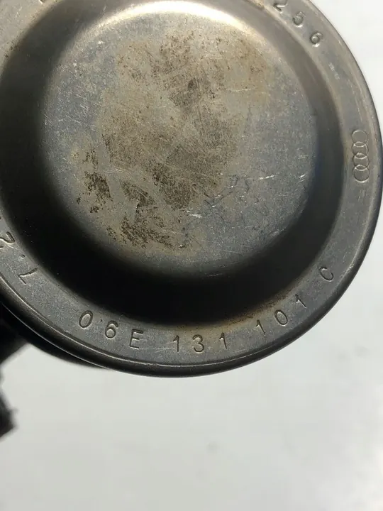 Válvula Audi A6 S6 C6 4F 06E131101C image 5