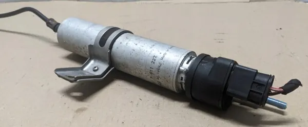 BMW E87 2.0D Fuel Heater 7811227 image 2