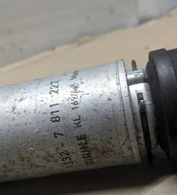 BMW E87 2.0D Fuel Heater 7811227 image 3