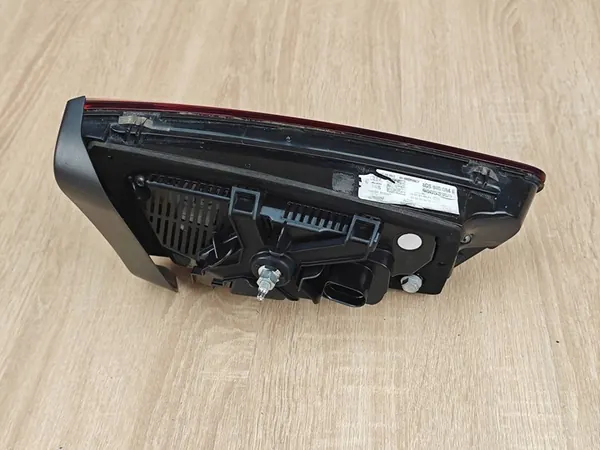 Lámpara de maletero LED derecha Audi A6 C7 original OEM image 4