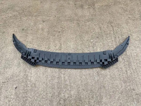 Audi A3 8P S-Line Onderste Bumperkap Voor OEM 8P0807233 image 2