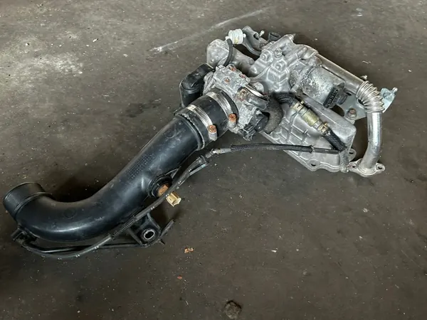 Inlaatspruitstuk OEM 17111-0R010 & EGR-klep voor Toyota image 6