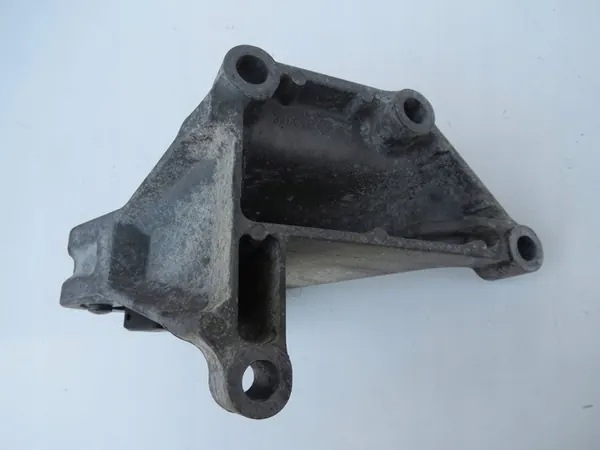 Motorsteun Volvo XC90 4.4 V8 image 3