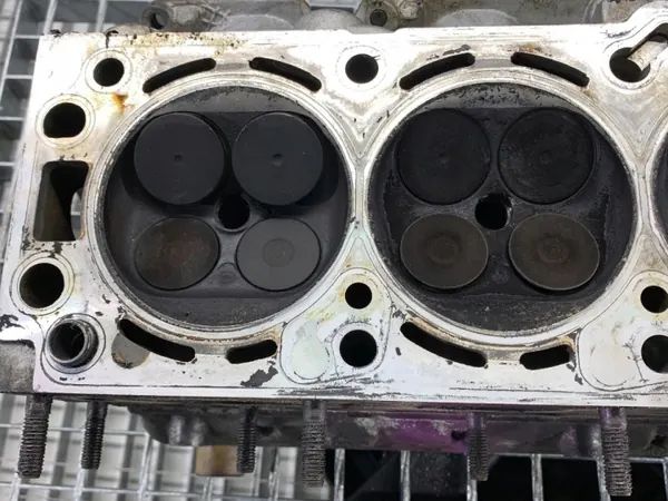 Culata OEM 90423754 para Opel Astra H 2.0 image 5