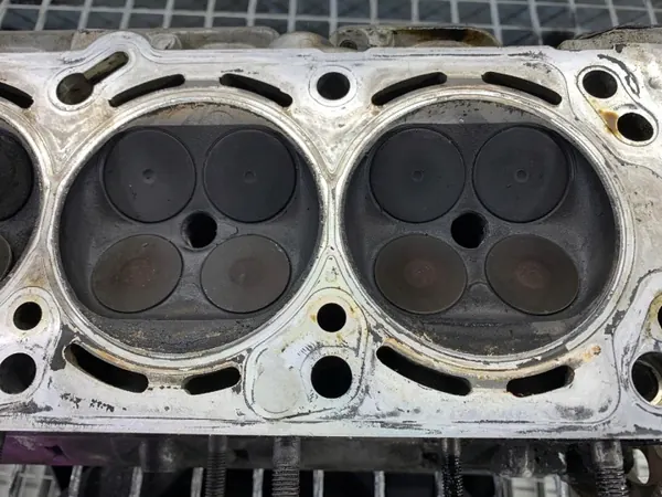 Culata OEM 90423754 para Opel Astra H 2.0 image 6