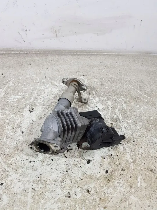 Válvula EGR BMW E90 E91 LCI 2.0B N43B20AY image 4