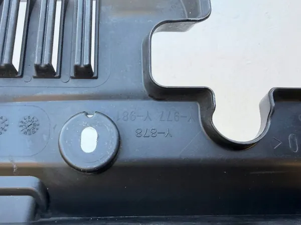 Capa cinto dianteiro OEM 5329533140 Lexus ES VII image 8