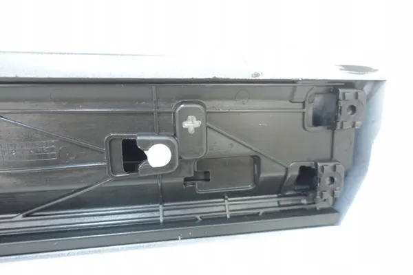 Skoda Superb III Linke Hintertürleiste OEM 3V0853595A image 5