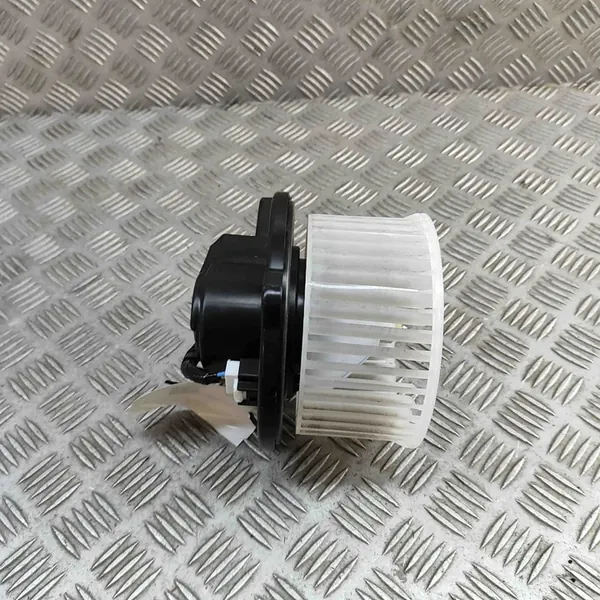 Motor de aquecimento Mazda CX-30 (DM) 2023 BCML61B10 image 3