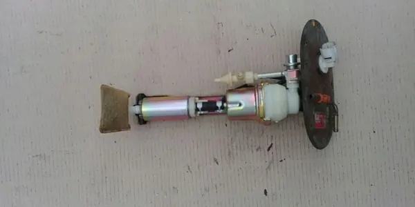 Bränslepump OEM 42021SA030 för Subaru Impreza Forester image 2