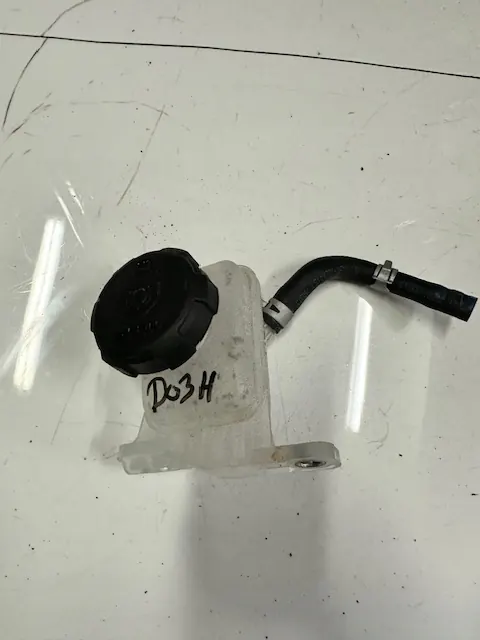 Bromsvätskebehållare OEM 41066-2B000 Kia Hyundai image 2