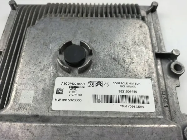 Motorstuurunit Peugeot 2008 II 1.2 THP image 4