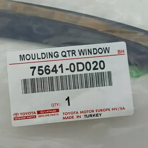 Ikkunan Tiiviste OEM 75641-0D020 Toyota Yaris III:lle image 5