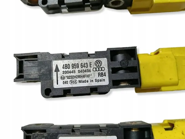 Capteur Airbag OEM 4B0959643E pour Porsche Cayenne 4.8 V8 image 4