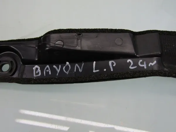 OEM 84116-Q0400 Para-lamas dianteiro esquerdo para Hyundai Bayon image 5
