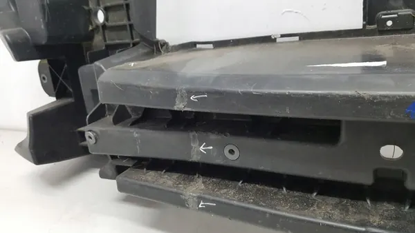 Barre de renfort avant OEM 05802313252 pour Iveco Daily image 5