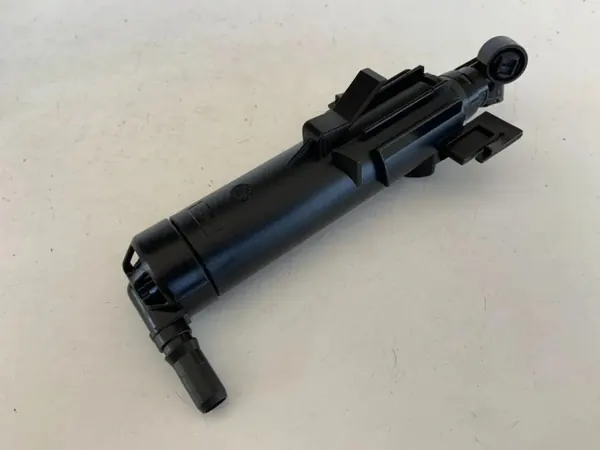 Oikea ajovalopesuri OEM 8T0955102D Audi A5:lle image 7